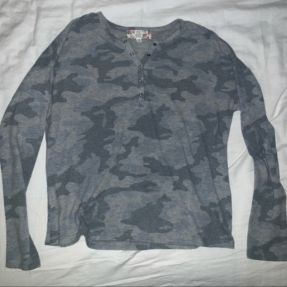 Soft camo long sleeve